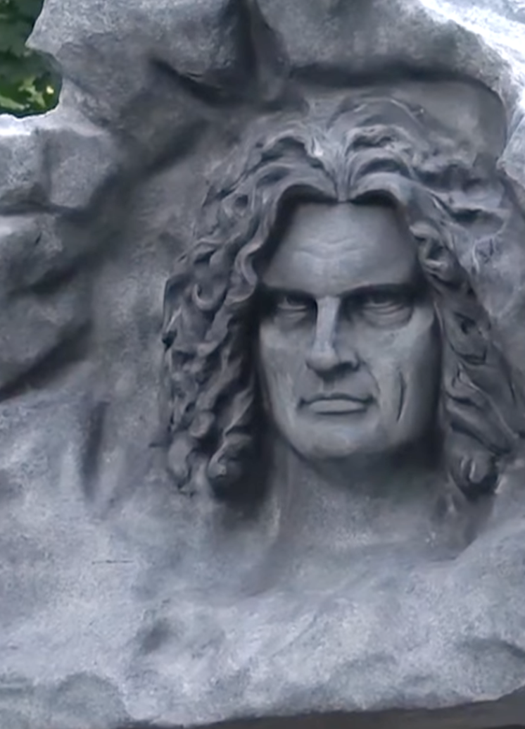 &quot;Скульптор был пьян?&quot;: в Коростышеве открыли памятник Скрябину, который возмутил украинцев